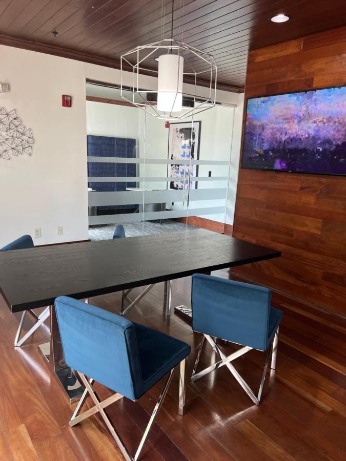 Midtown'S Oasis Appartamento Atlanta Esterno foto